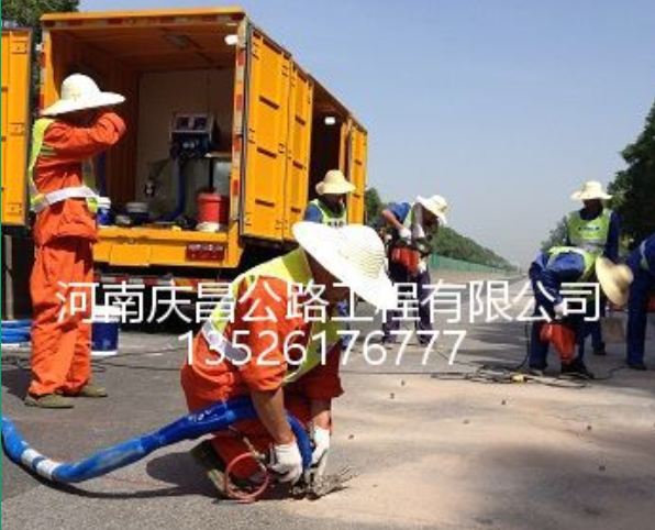 公路壓漿施工隊：公路為何需要養(yǎng)護？